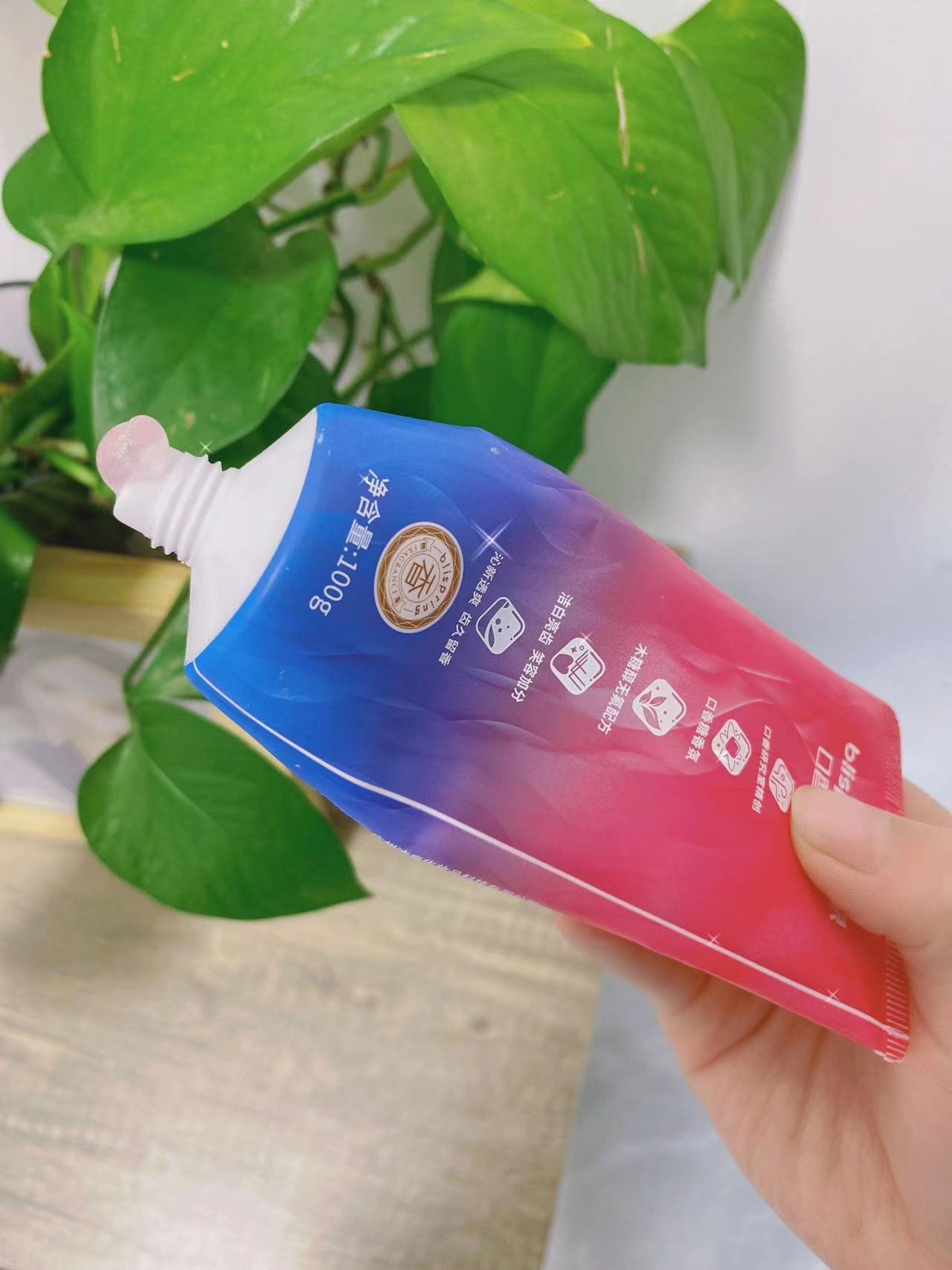 Blispring Chewing Gum Toothpaste 120g 冰泉口香糖味牙膏