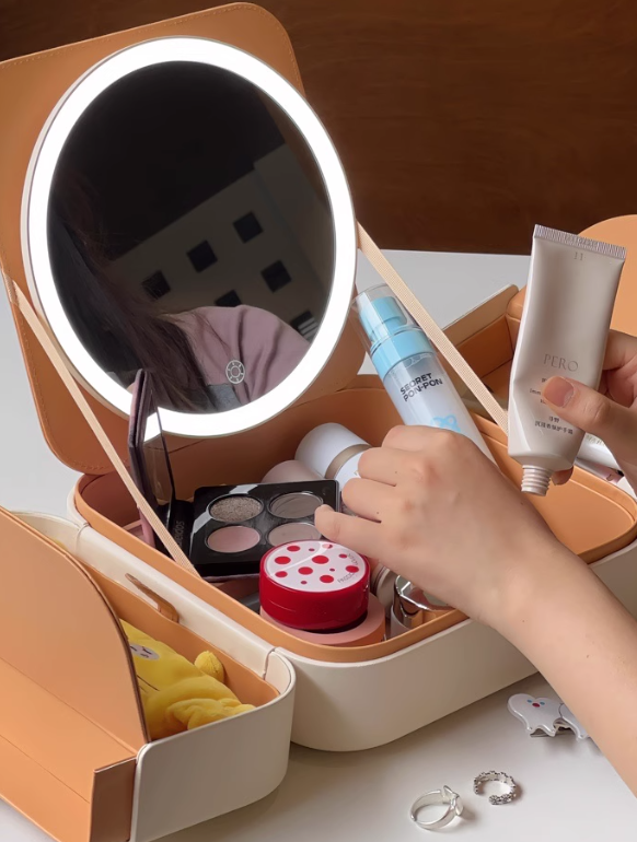 FASCINATE Smart LED Makeup Mirror Case 斐色耐智能LED化妆镜包