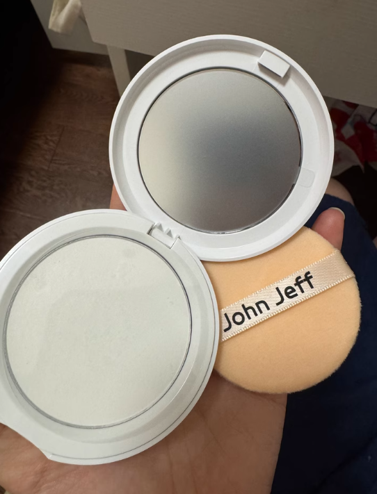 John Jeff Natural Silica Pressed Powder 7g John Jeff 天然硅石粉饼