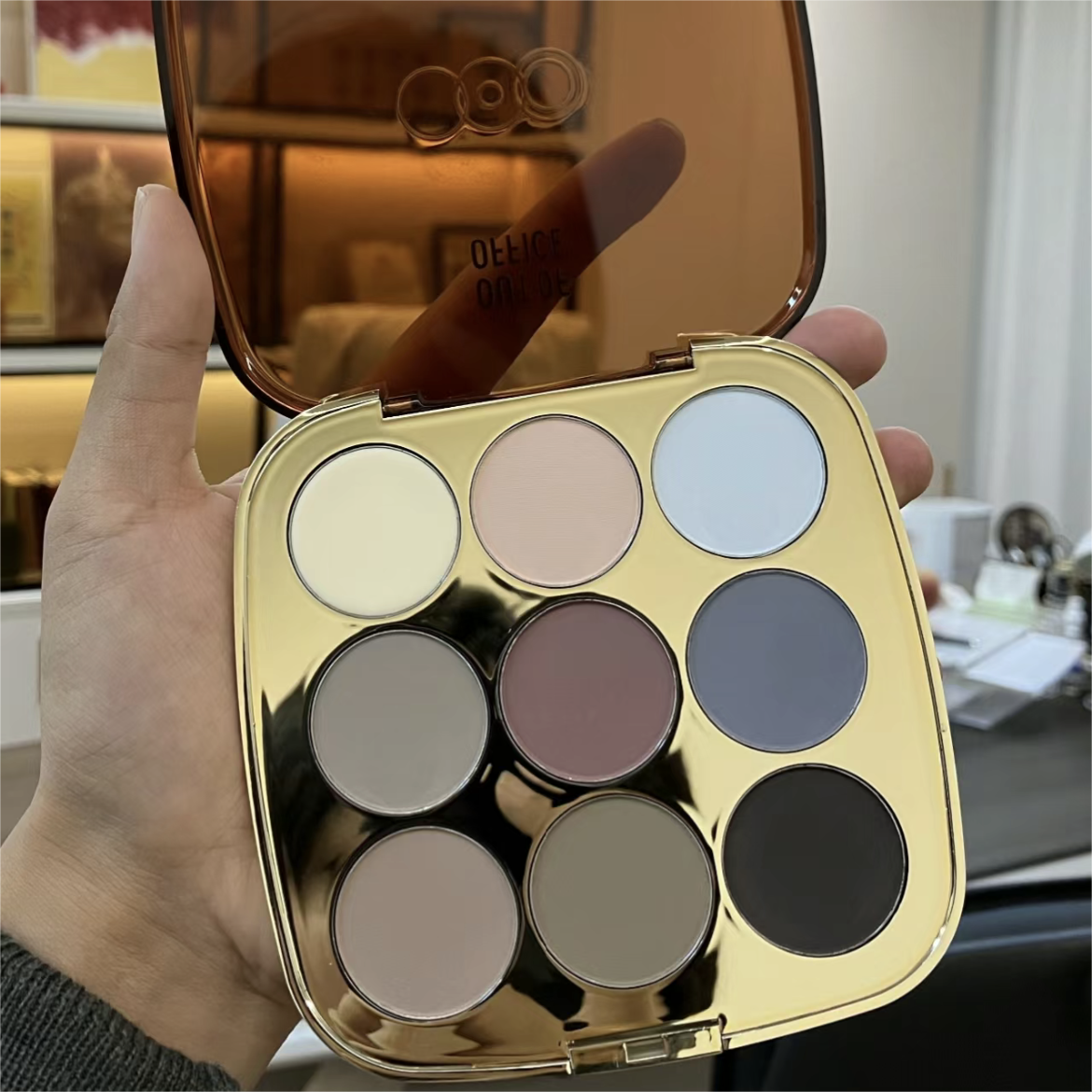 Out of Office Nine Color Wish Eyeshadow Palette 2g*9 OOO九色心愿眼影盘