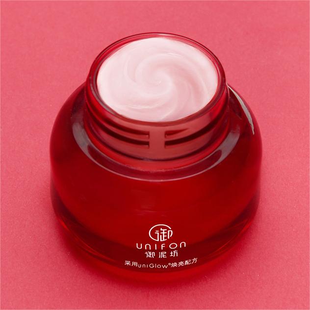 UNIFON Brightening Red Pomegranate Eye Cream 15g 御泥坊晶亮红石榴眼霜