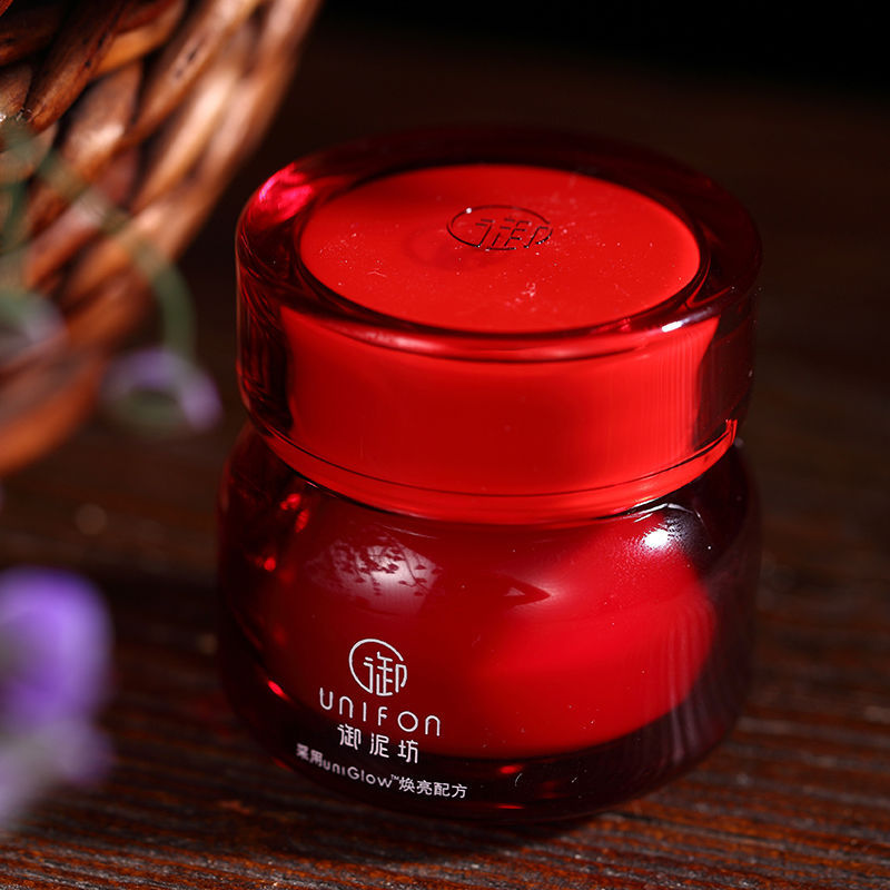 UNIFON Brightening Red Pomegranate Eye Cream 15g 御泥坊晶亮红石榴眼霜